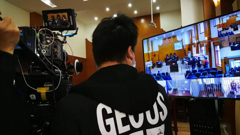 AI生成VS人工创意——昭觉县广告片拍摄公司的技术浪漫主义实践